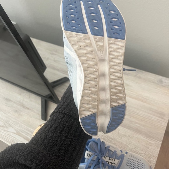 On Cloudsurfer Running Show - Picture 7 of 7